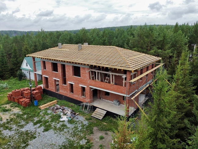 Обрешетка кровли со стропильной системой